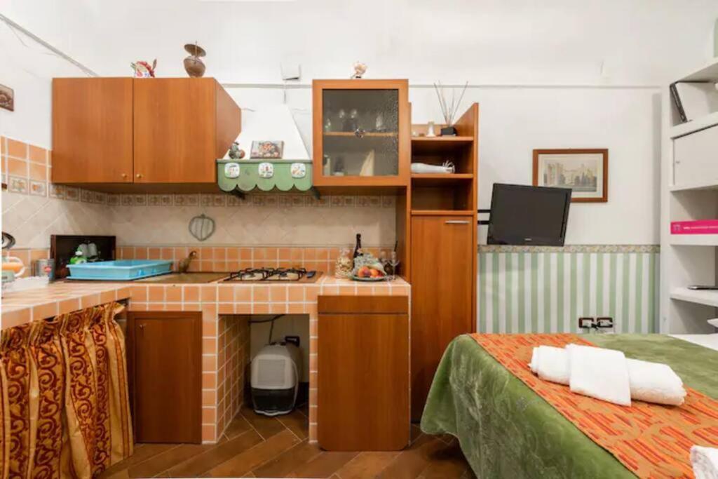 Apt 0 In The Historic Center บารี ภายนอก รูปภาพ