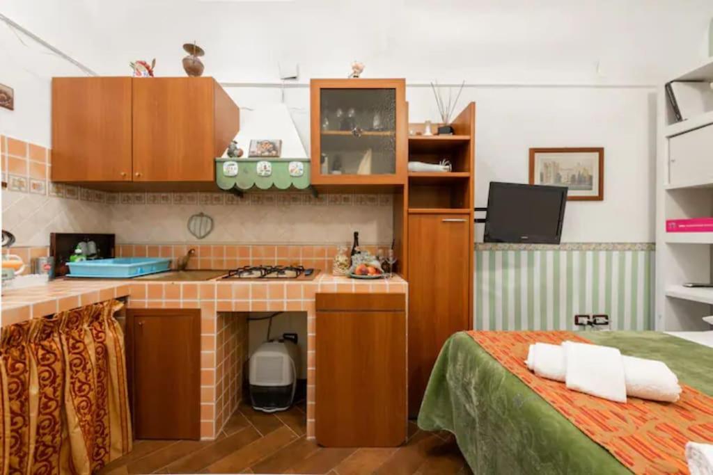 Apt 0 In The Historic Center บารี ภายนอก รูปภาพ